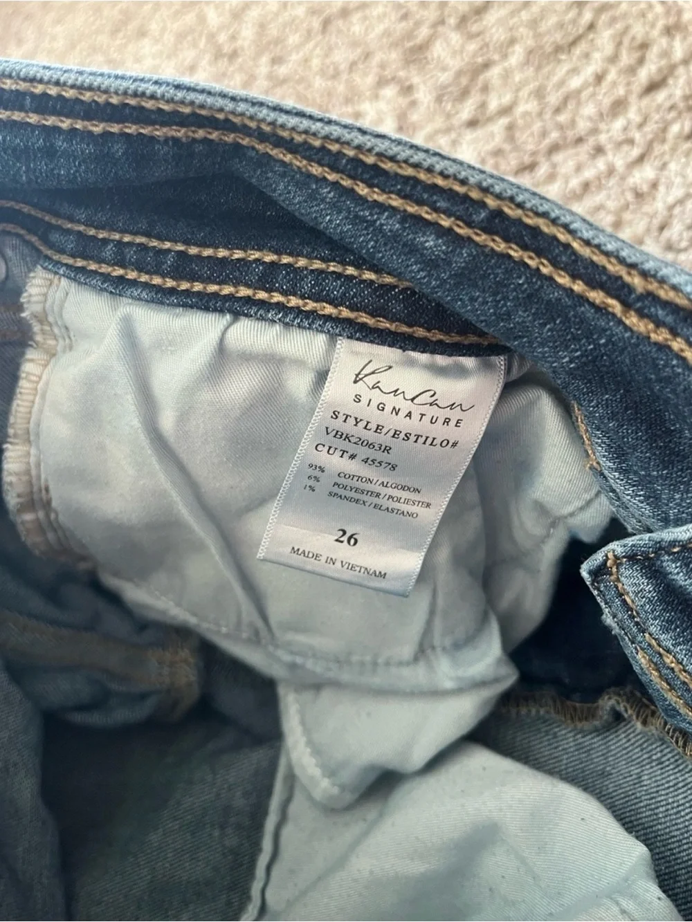 Women's KanCan Dark Wash Distressed Denim Jeans Bootcut Flare Mid Rise Kurvy 26